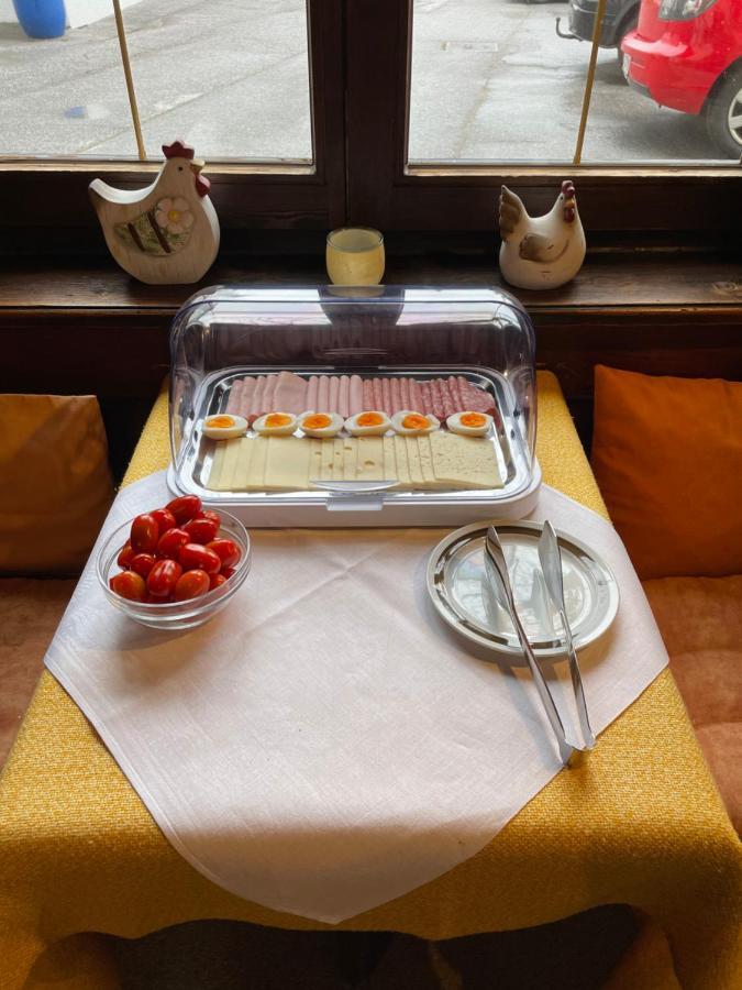Goldener Adler Bed & Breakfast Scharnitz Bagian luar foto