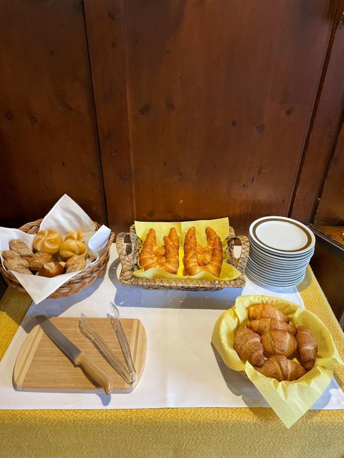 Goldener Adler Bed & Breakfast Scharnitz Bagian luar foto