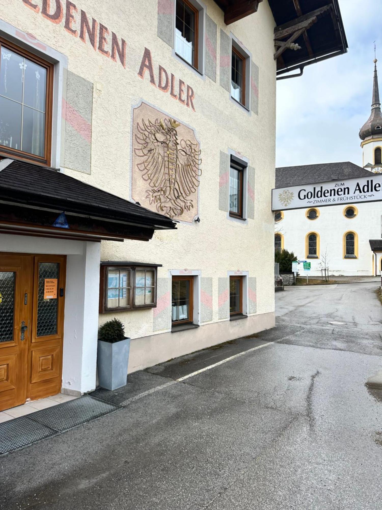 Goldener Adler Bed & Breakfast Scharnitz Bagian luar foto