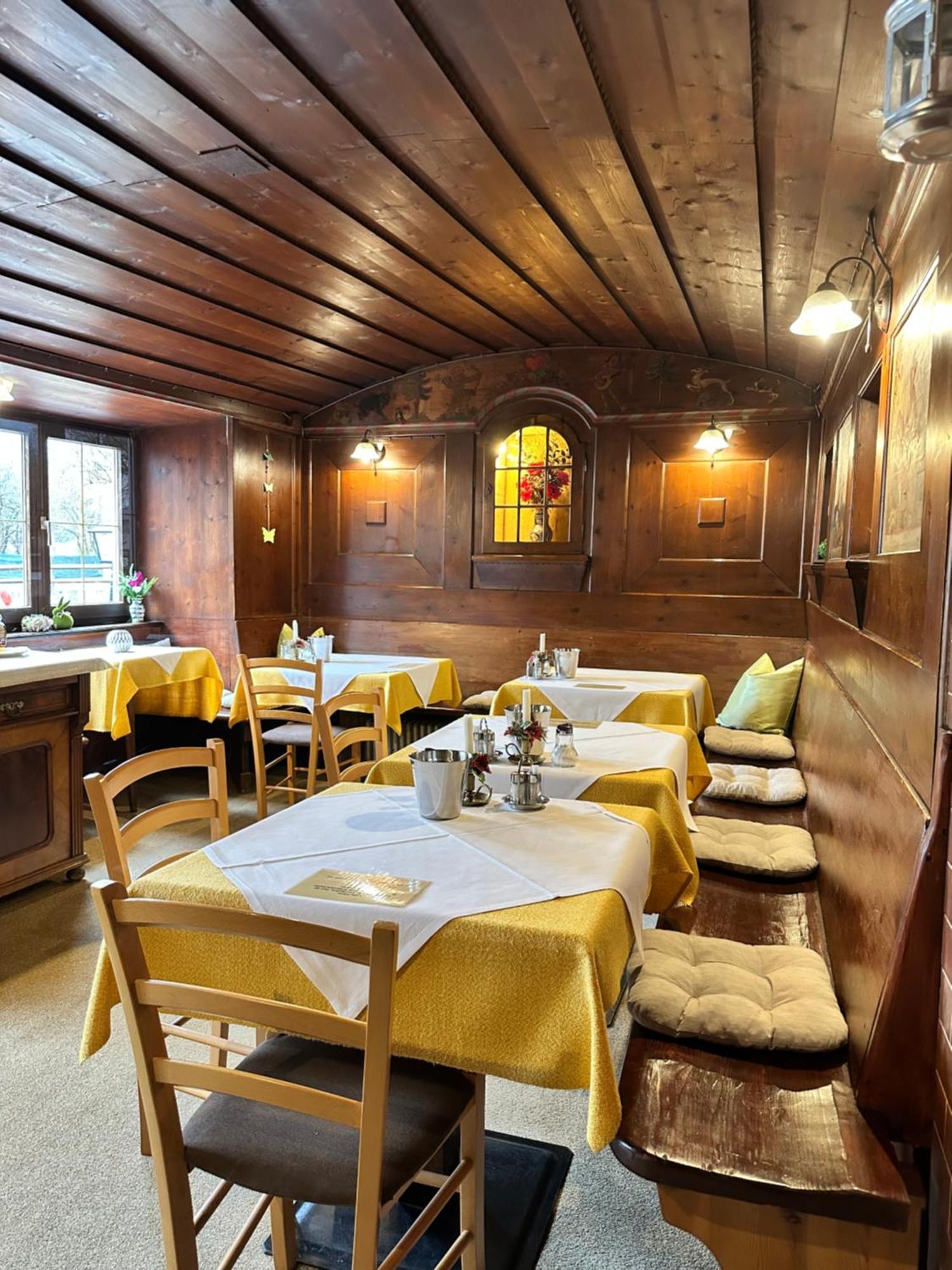 Goldener Adler Bed & Breakfast Scharnitz Bagian luar foto